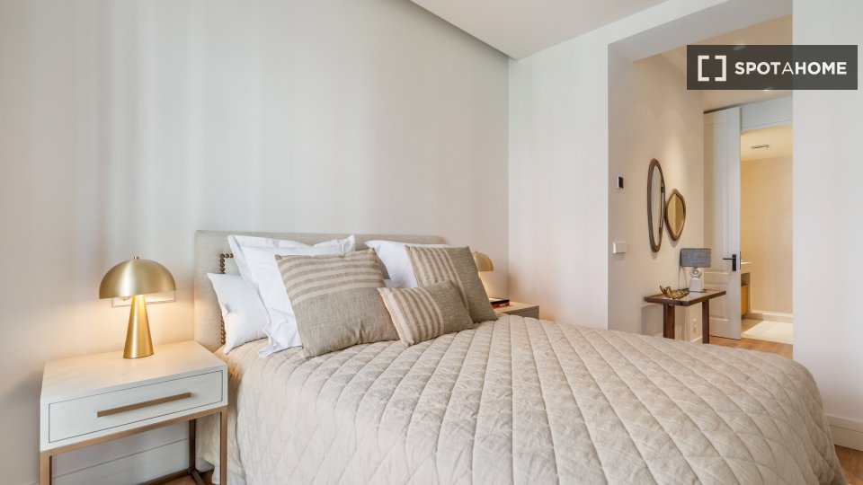 Apartment Madrid, 4 beds, 125m² — photo 17