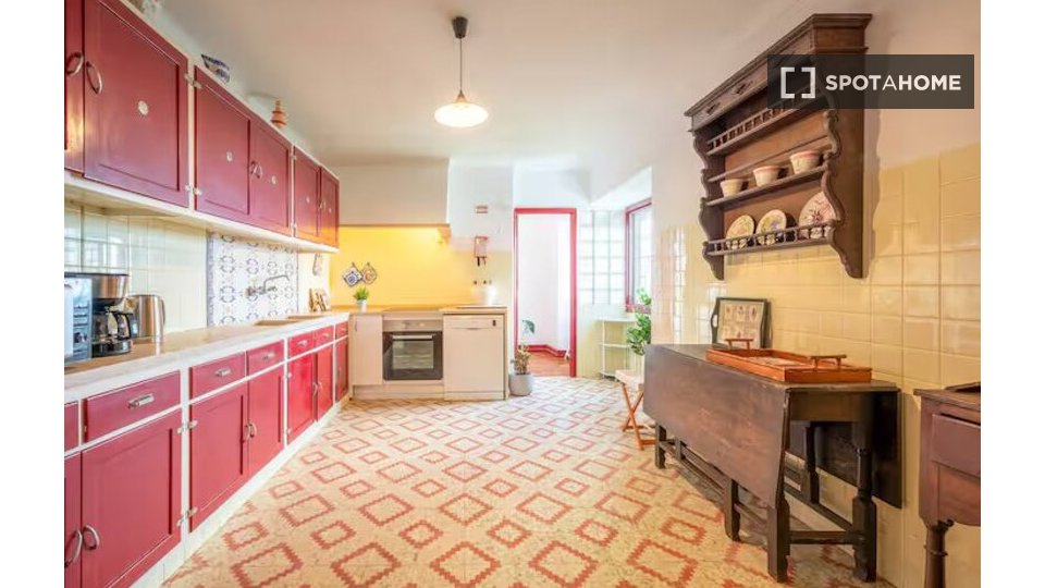 Apartment Lisbon, 5 beds — photo 7
