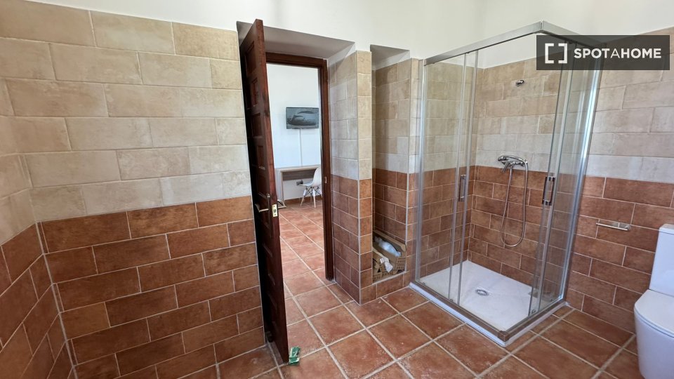 Double room Alicante, 10 beds, 650m² — photo 9
