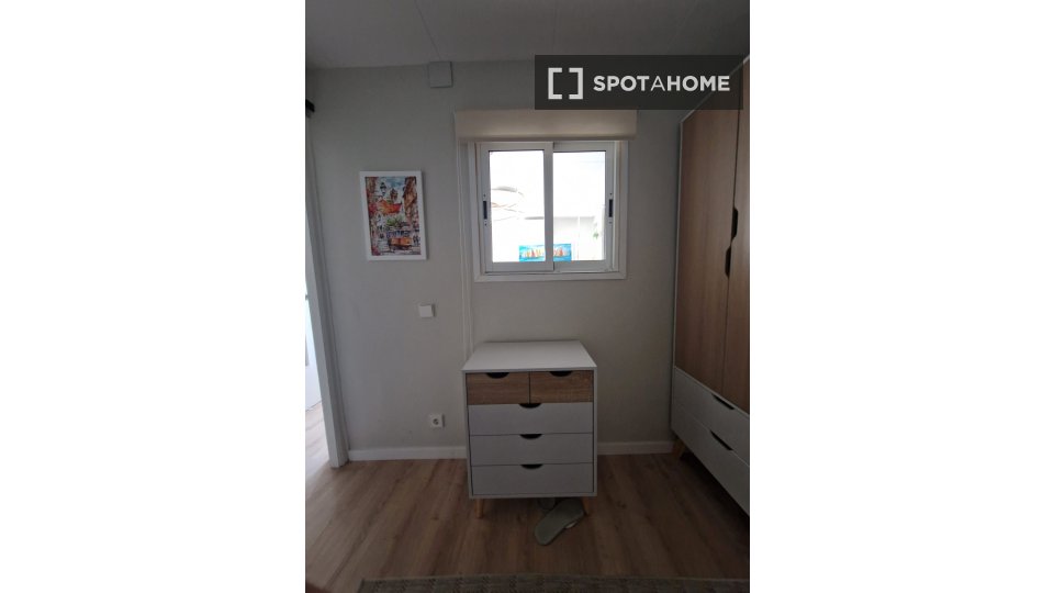 Double room Barcelona, 1 bed, 70m² — photo 1