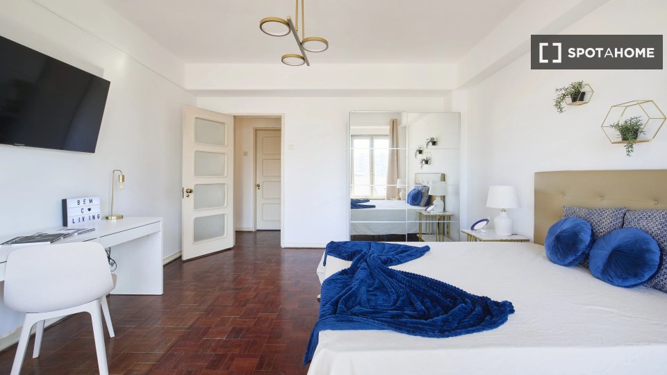 Double room Lisbon, 7 beds — photo 12