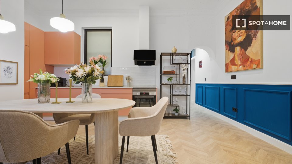 Double room Madrid, 3 beds, 82m² — photo 10