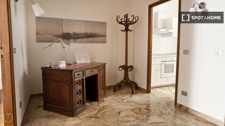 Apartment Milan, 1 bed, 63m² — photo 11