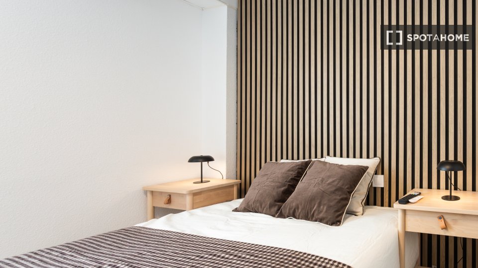 Double room Alicante, 7 beds — photo 5