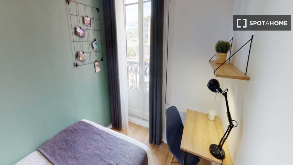 Camera doppia Lione, 5 camere, 130m² — foto 2