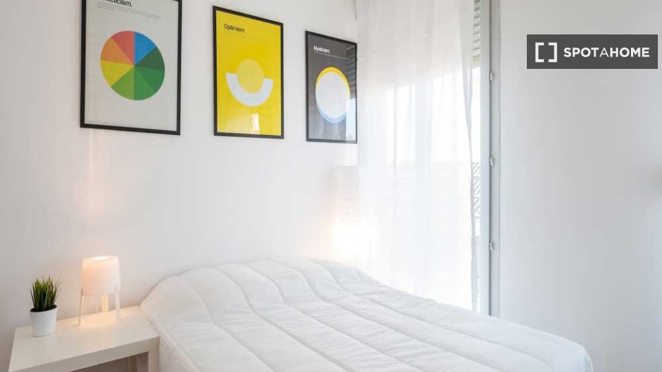 Camera in affitto in un appartamento con 3 camere da letto a Villette Paul Bert, Lione - en Lyon