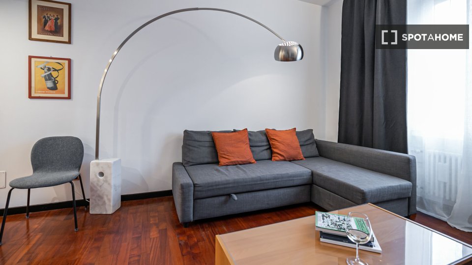Apartment Milan, 1 bed — photo 1