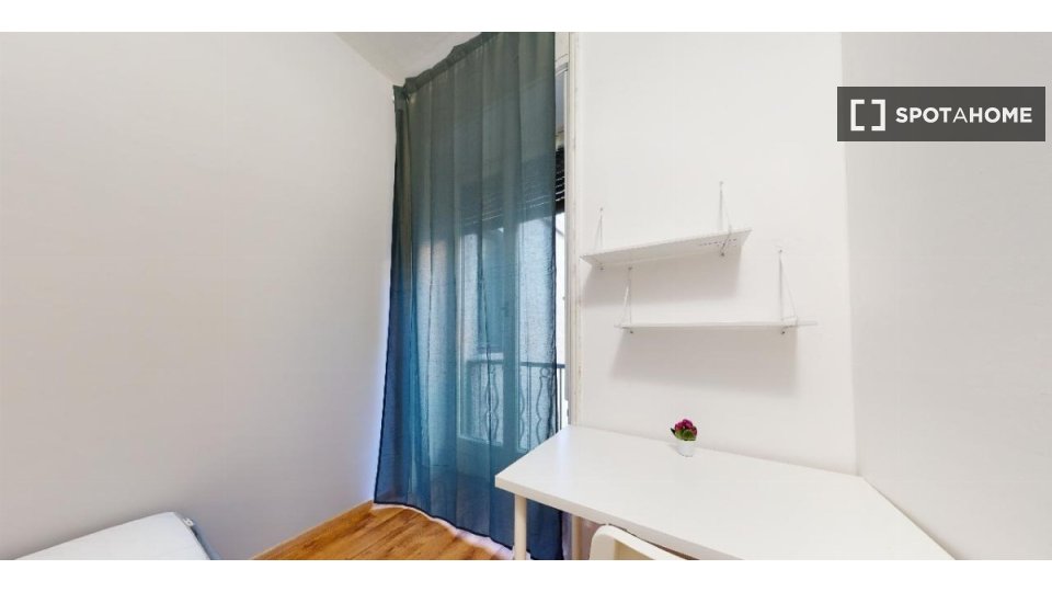 Double room Milan, 8 beds, 200m² — photo 8