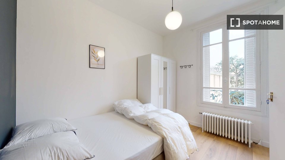 Double room Paris, 18 beds — photo 18