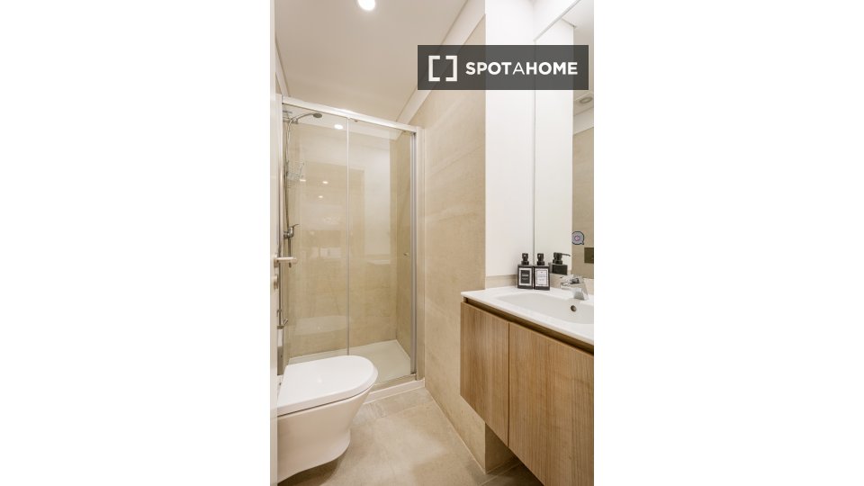 Apartment Lisbon, 3 beds — photo 7
