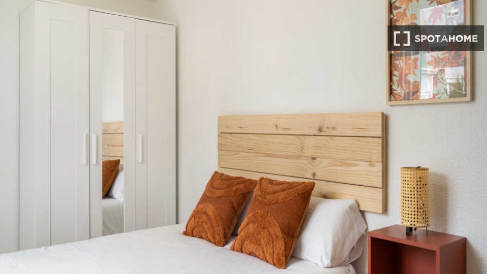 Double room Madrid, 10 beds — photo 21