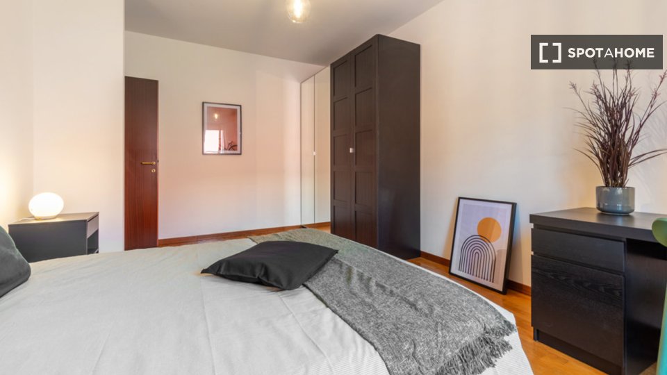 Double room Milan, 4 beds, 129m² — photo 2