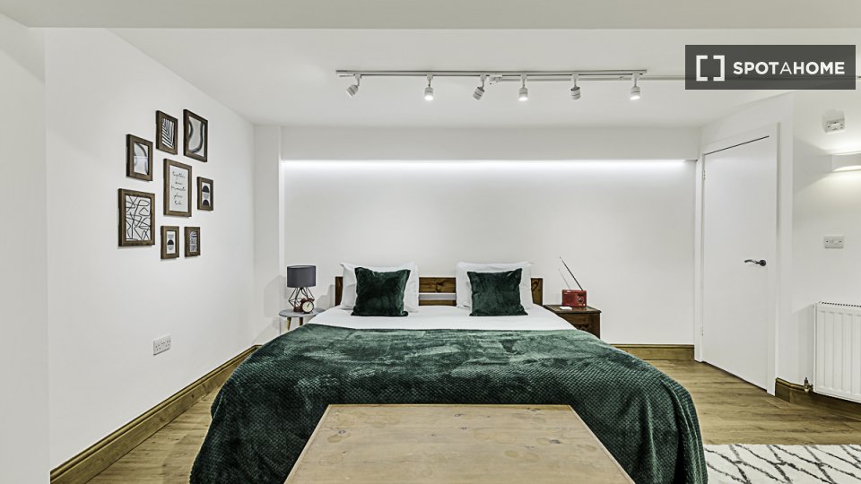 Apartment London, 2 beds — photo 7