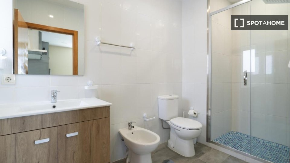 Apartment Porto, 3 beds, 130m² — photo 1