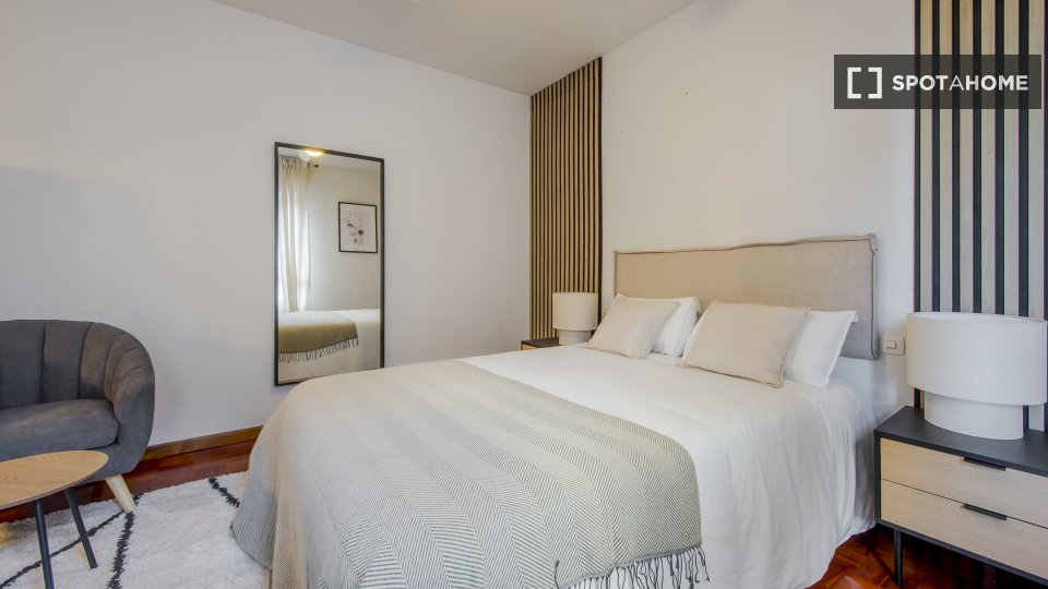 Double room Madrid, 7 beds — photo 7