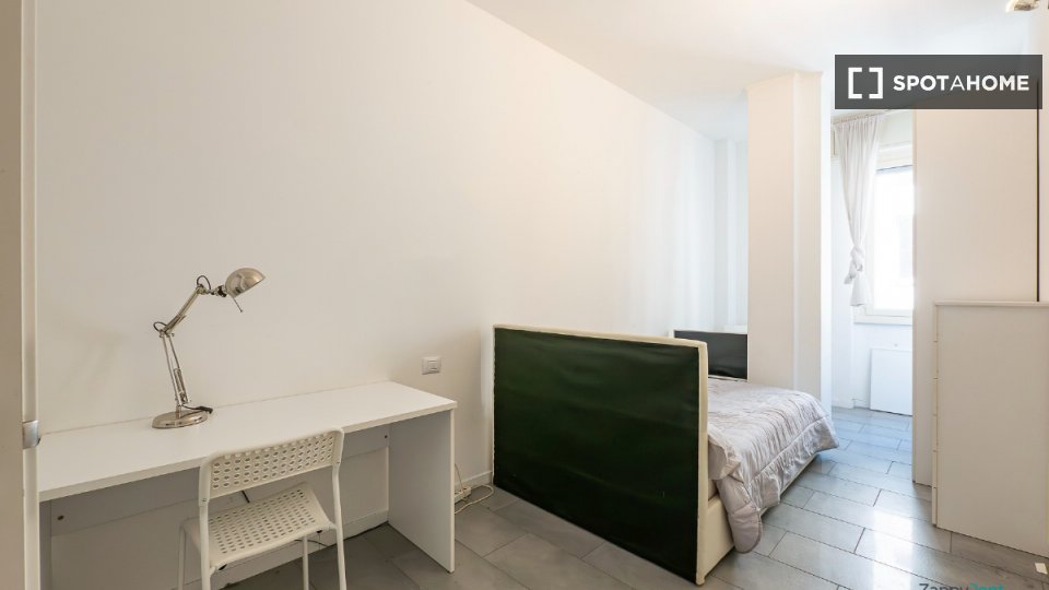Double room Milan, 12 beds — photo 12