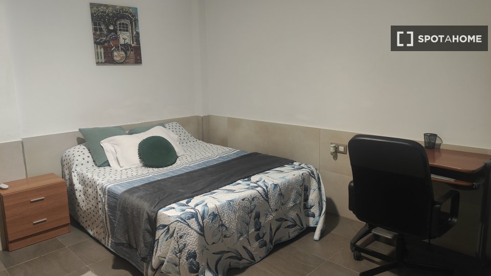 Double room Valencia, 4 beds, 140m² — photo 38