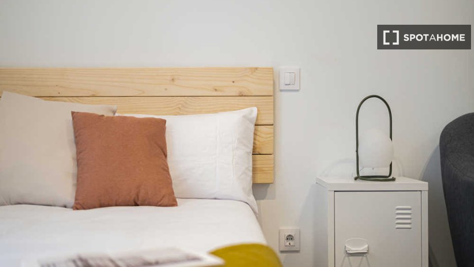 Double room Madrid, 6 beds — photo 22