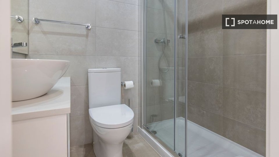 Apartment Lisbon, 4 beds — photo 15
