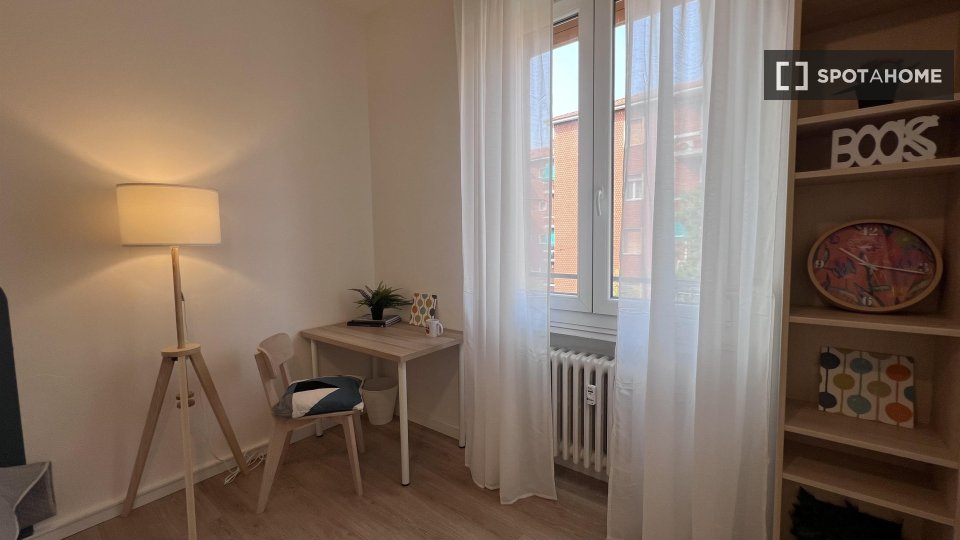 Double room Bologna, 3 beds — photo 6