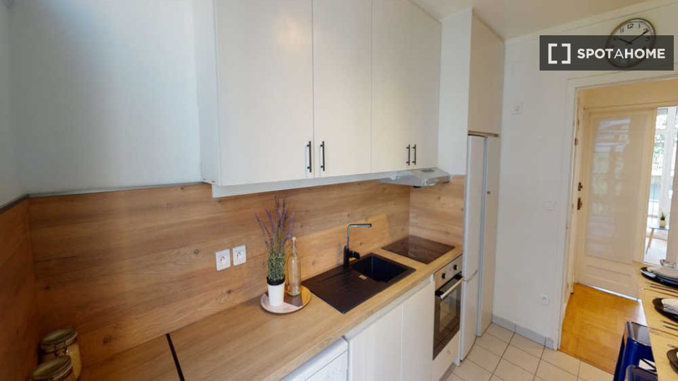 Double room Paris, 4 beds, 80m² — photo 5