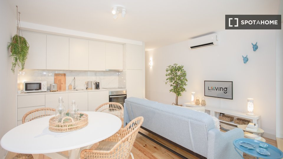 Apartment Porto, 1 bed, 57m² — photo 15