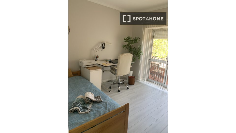 Double room Lisbon, 2 beds, 100m² — photo 2