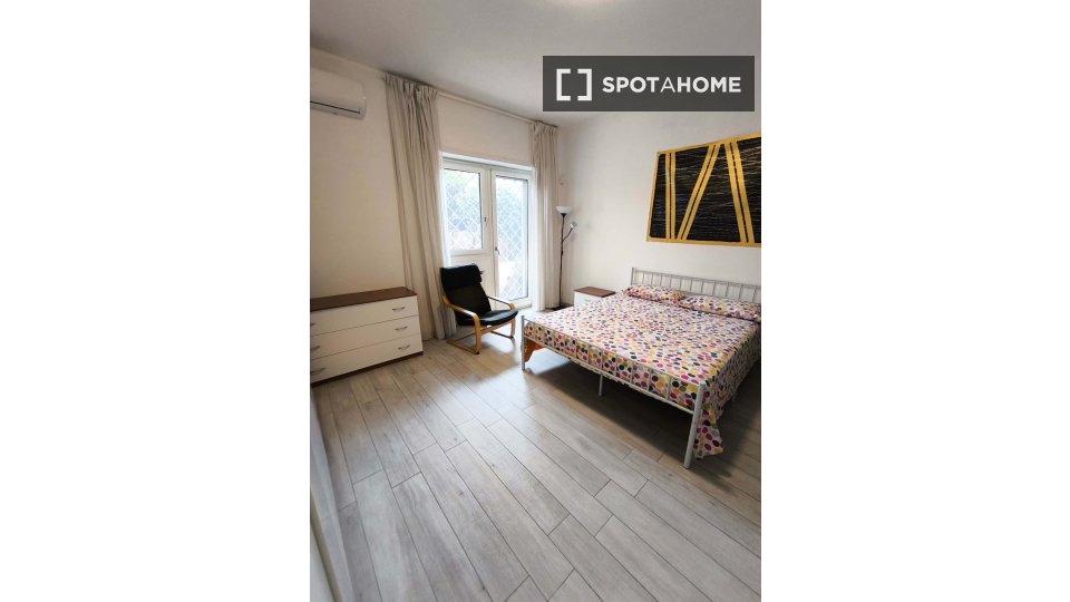 Double room Rome, 1 bed — photo 10