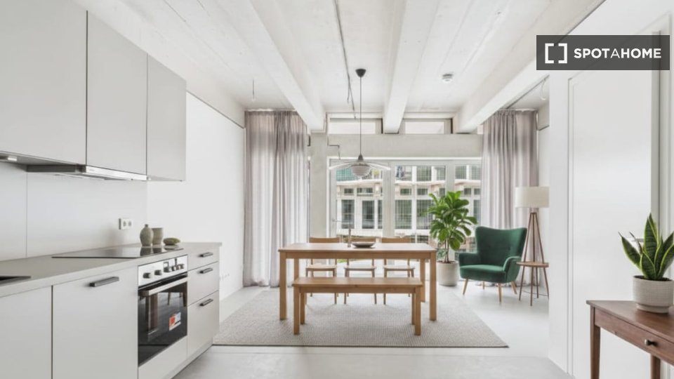 Apartment Berlin, 1 bed, 49m² — photo 2