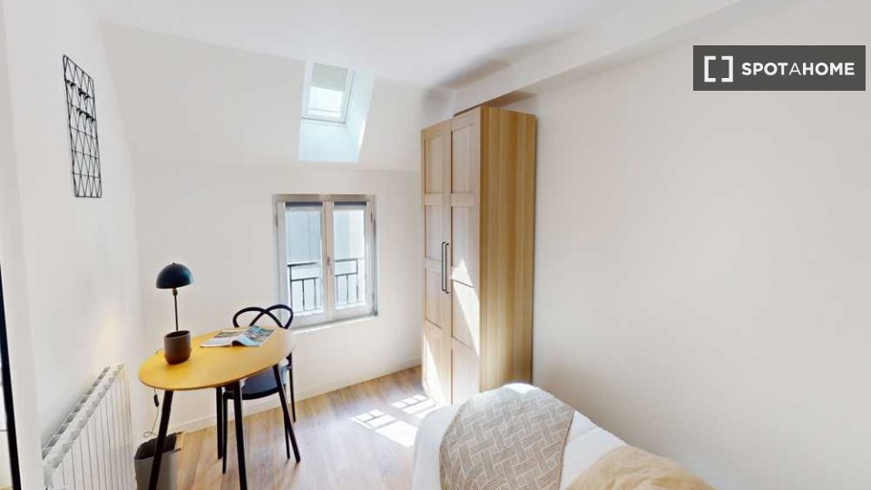 Double room Paris, 9 beds, 160m² — photo 17