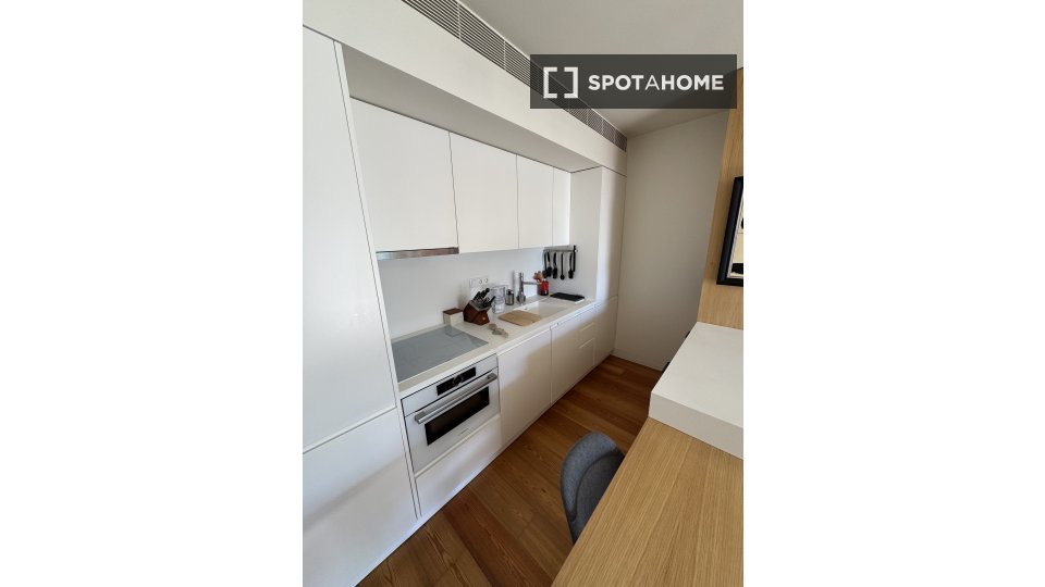 Apartment mono Lisbon, 62m² — photo 14