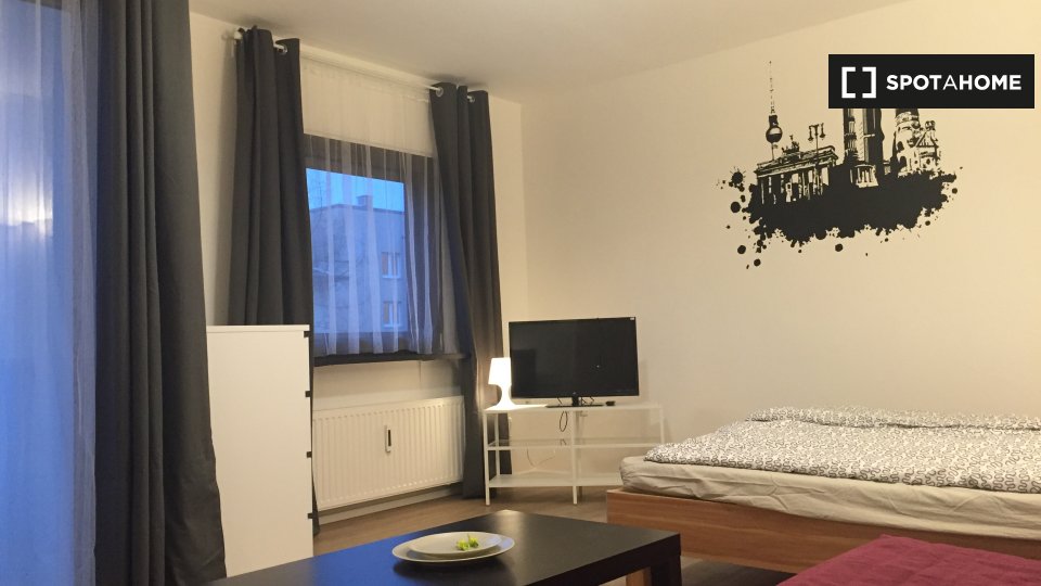Apartment mono Berlin, 35m² — photo 1