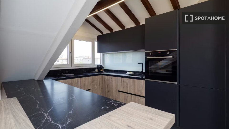 Apartment Milan, 2 beds — photo 15