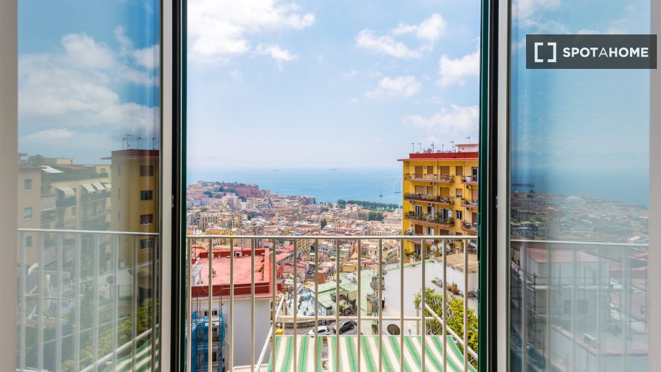 Apartment Naples, 1 bed, 80m² — photo 11