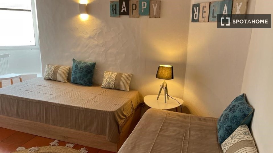 Apartment Lisbon, 2 beds — photo 15