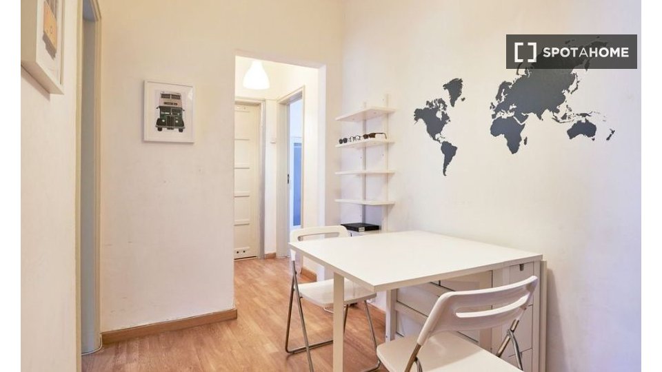 Double room Lisbon, 2 beds — photo 9