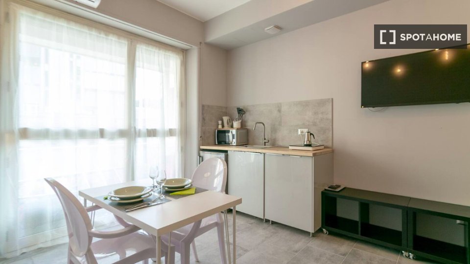 Apartment Milan, 1 bed — photo 11