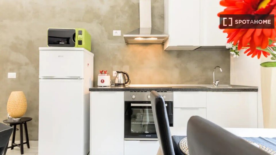 Apartment Milan, 2 beds, 90m² — photo 3