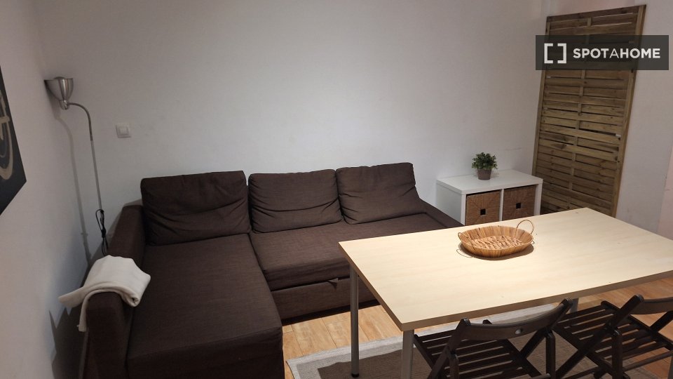 Apartamento de 1 dormitorio en alquiler en Encarnación-Regina