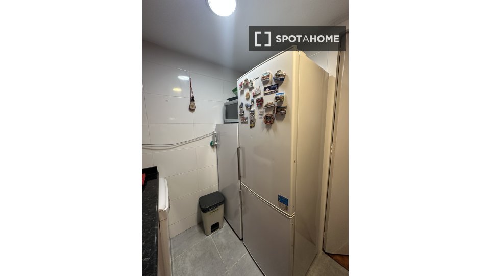 Double room Barcelona, 3 beds, 98m² — photo 11