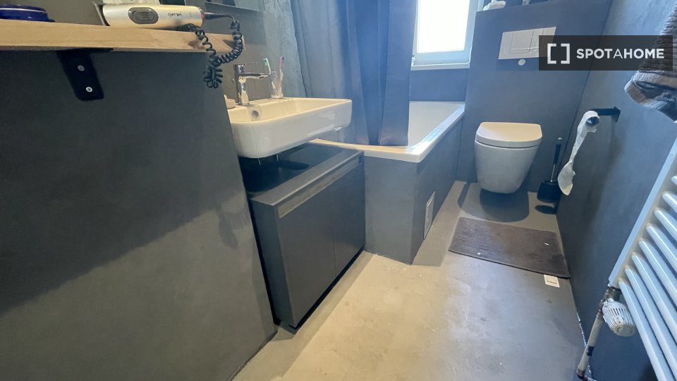 Double room Berlin, 3 beds, 18m² — photo 3