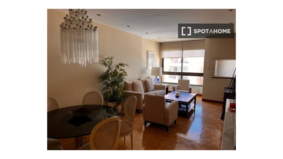 Apartment Madrid, 2 beds, 80m² — photo 17