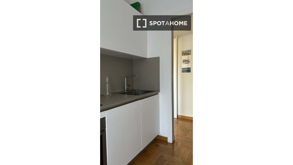 Apartment Milan, 1 bed, 90m² — photo 15