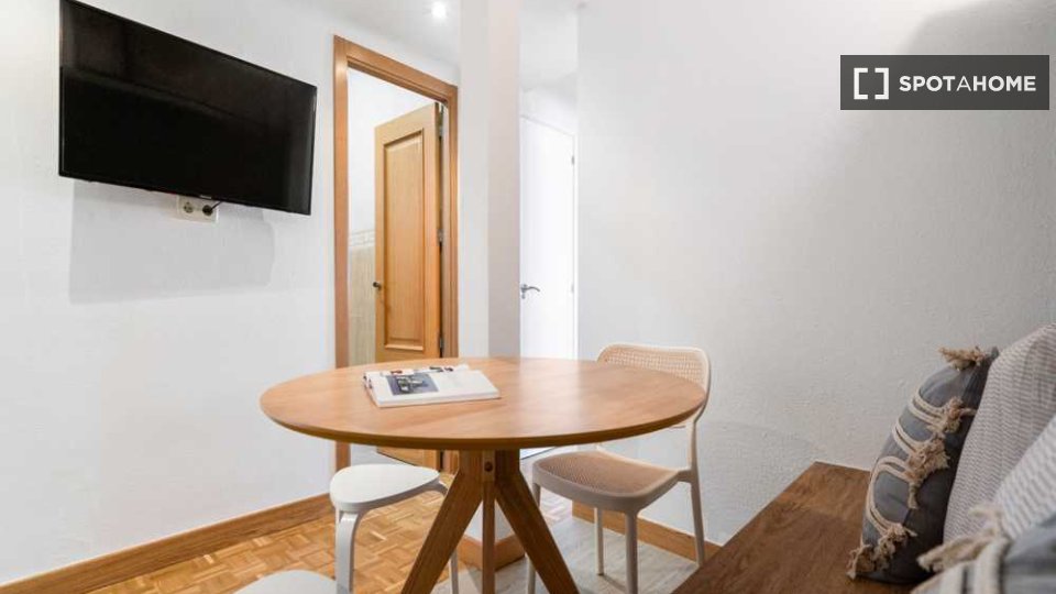 Double room Madrid, 6 beds — photo 30
