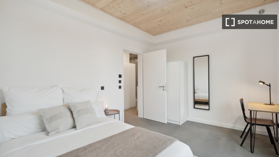 Double room Berlin, 4 beds, 79m² — photo 22
