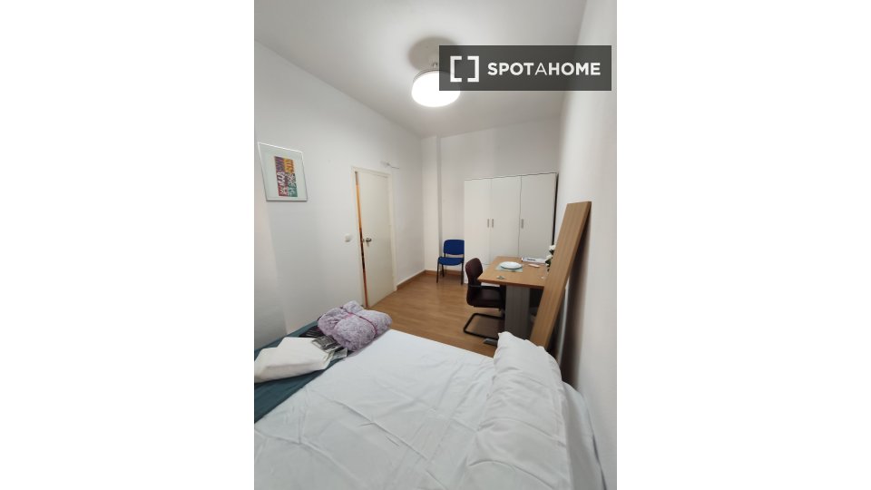 Double room Murcia, 5 beds, 132m² — photo 7