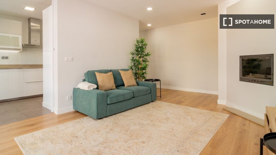 Apartment Lisbon, 3 beds — photo 11