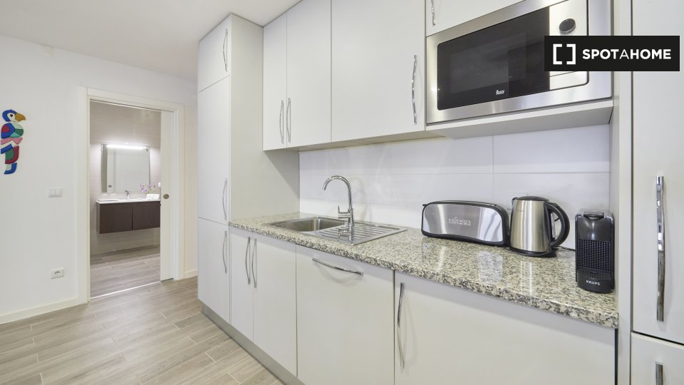 Apartment Lisbon, 1 bed, 80m² — photo 7