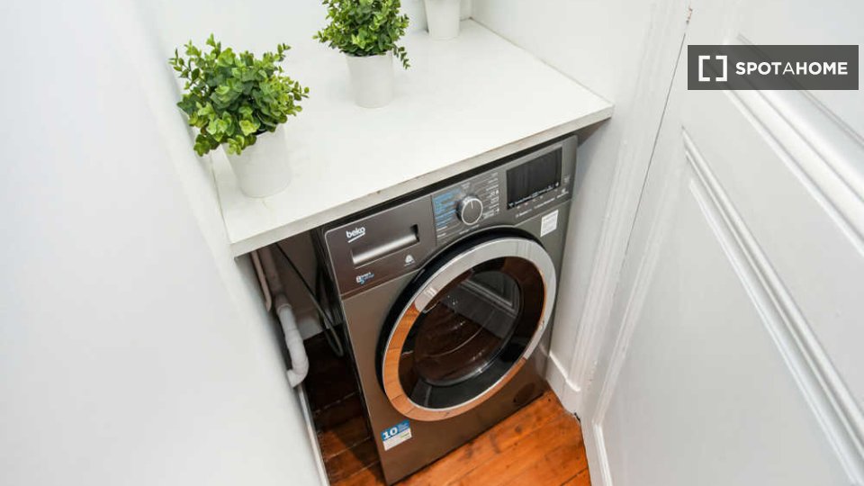 Double room Paris, 5 beds, 140m² — photo 19