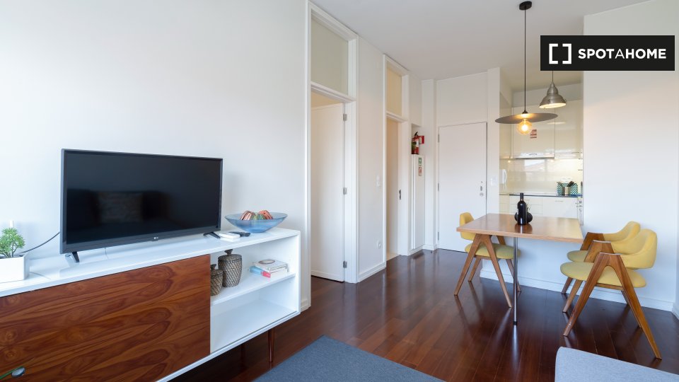 Apartment Porto, 1 bed — photo 2